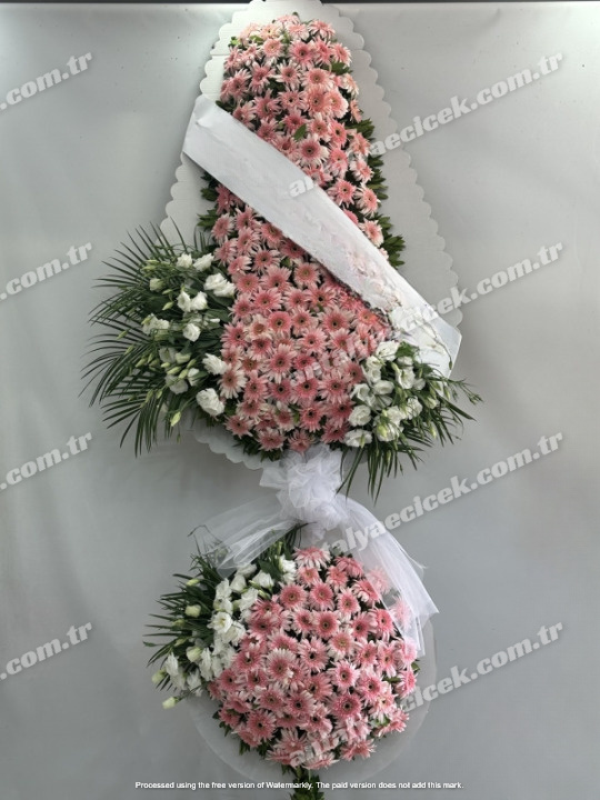 İki Katlı Pembe Çelenk