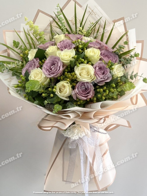 Deluxe 20 Lila Beyaz Gül Buketi