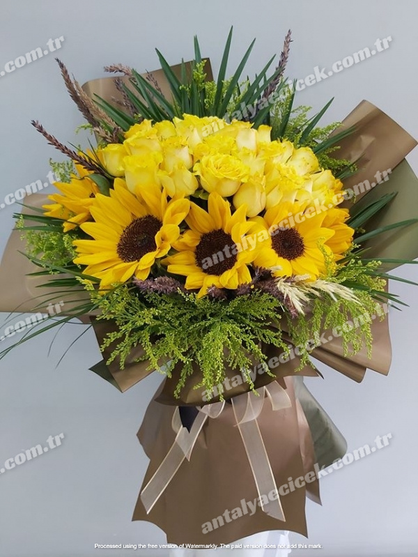 Ayçiçeği Sarı Gül Buketi
