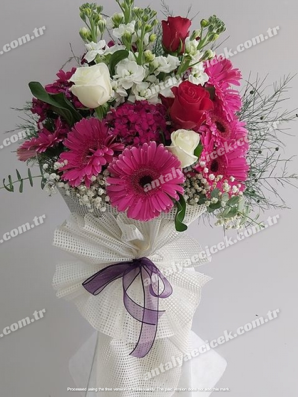 Karışık Çiçek Buketi