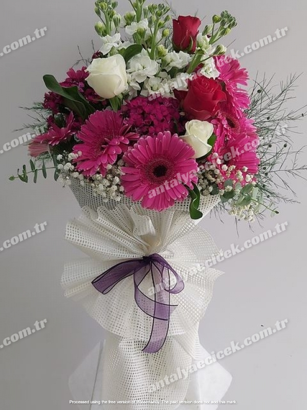 Karışık Çiçek Buketi