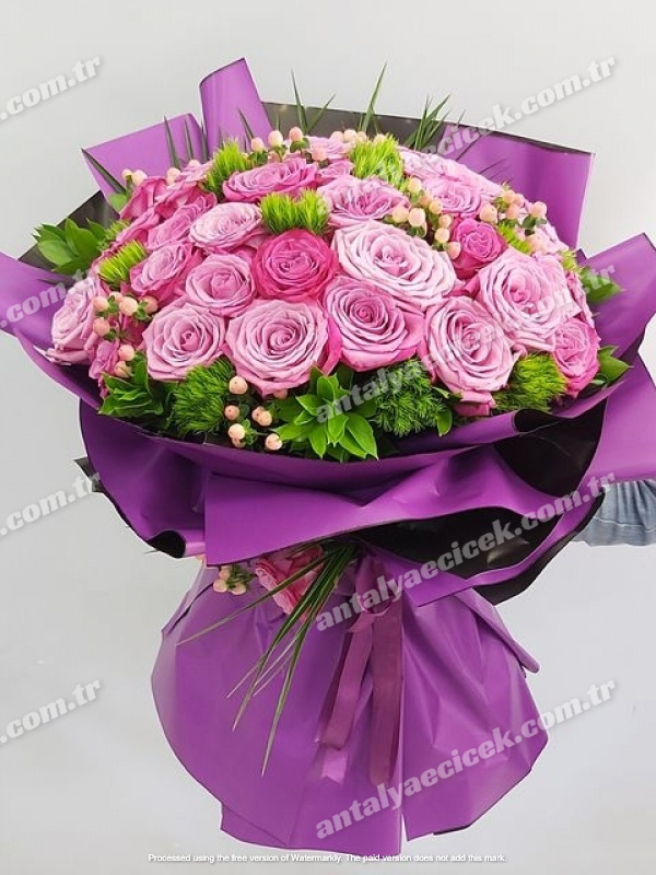 41 İthal Pembe Gül Buketi