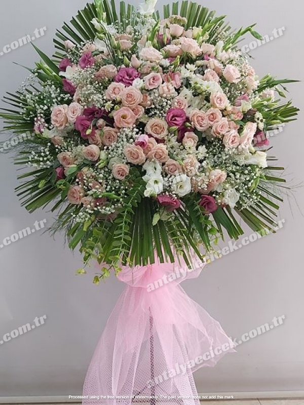 Pembe Ferforje Çiçek Aranjmanı