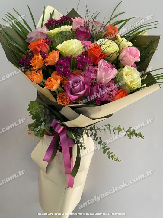 Tanışma Çiçek Buketi